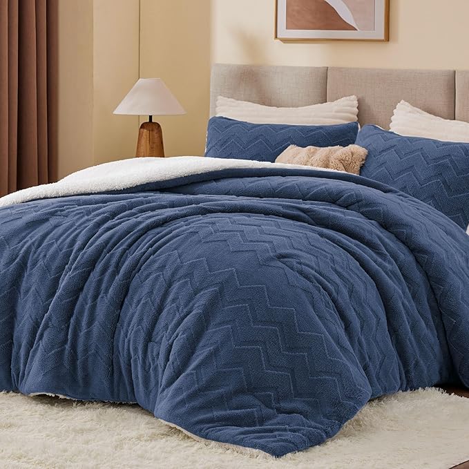 BEDELITE Fluffy Twin Comforter Set - Super Soft Sherpa Navy Comforter for Twin Size Bed, Luxury Warm Bedding Set for Winter, Fuzzy Bed Set 2 Piece (1 Comforter, 1 Pillowcase)
