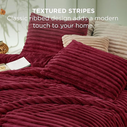 Bedsure Queen Comforter Set - GentleSoft™ 3 Pieces Fluffy Double-Side Fleece Comforter Set, Cozy Striped Room Decor Aesthetic, Luxury Red Bedding Queen Size with 2 Pillowcases, 90x90 Inches
