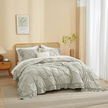 TXL Light Grey Comforter Set Washable for All Seasons Comfy Microfiber Bedding Set with 2 Pillowcases Soft Touch Quilted Comforter Set for Guestroom, 68x90