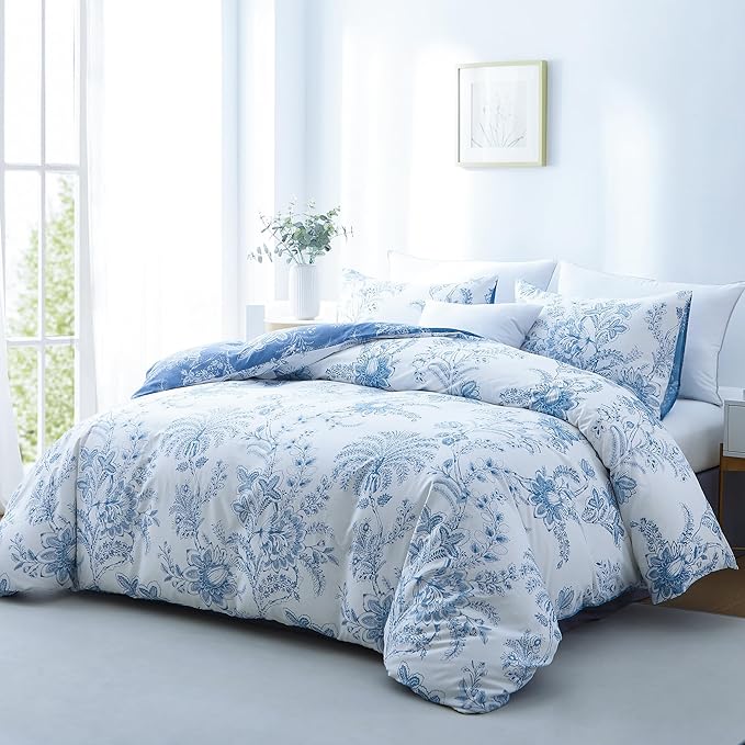 BOLINLIVING Floral Queen Comforter Set 3 Pieces, Soft Breathable Bed in a Bag Queen Size, Blue and White Floral Bedding Set for All Season, 1 Comforter & 2 Pillowcases