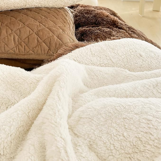 Luxury Faux Fur Shaggy Fluffy Comforter Set Twin Size Mixed Coffee Brwon and White Long Hair, 3 Pieces Plush Flannel Sherpa Backing Reversible Soft Microfiber Bedding Set Super Warm for Winter