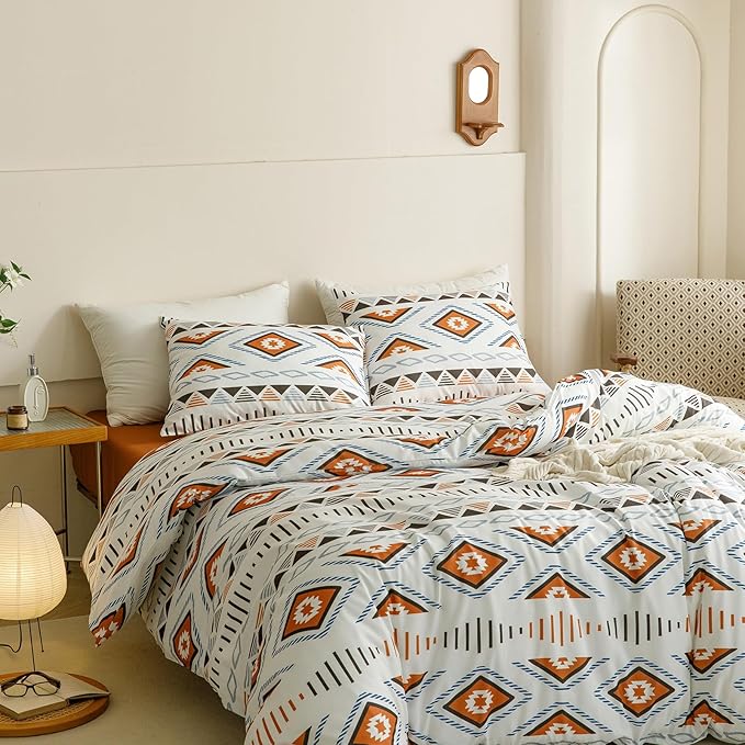 CLOTHKNOW Geometric Aztec Bedding Set - Boho Brown & White Comforter, 3Pcs Full Set