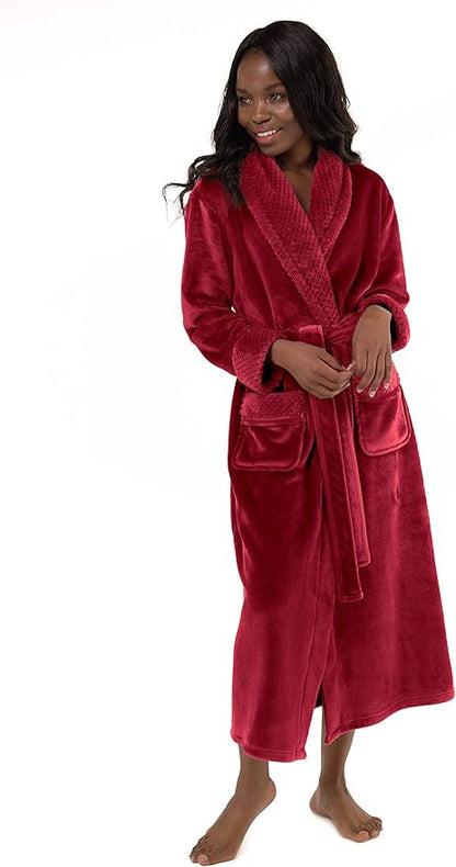 Turquaz Oversize Premium Luxury Ultra Soft Warm Robes for Women Plush Fleece Bathrobe for Women with and Spacious Pockets