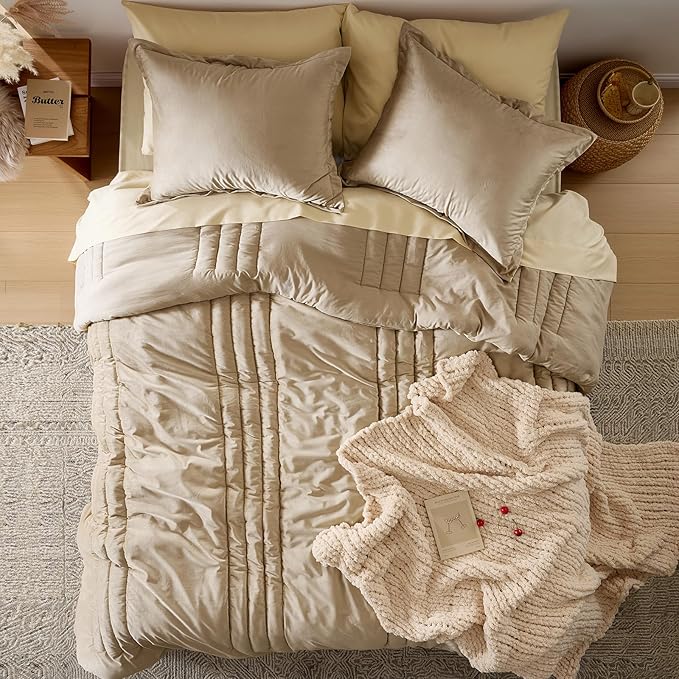 MUSSEL Bedding Comforter Set Queen Size 3 Pieces-Neutral Beige Champagne Striped Lightweight Bedroom Comforter Queen Size,Soft Velvet Bed Set for All Seasons with 2 Shams