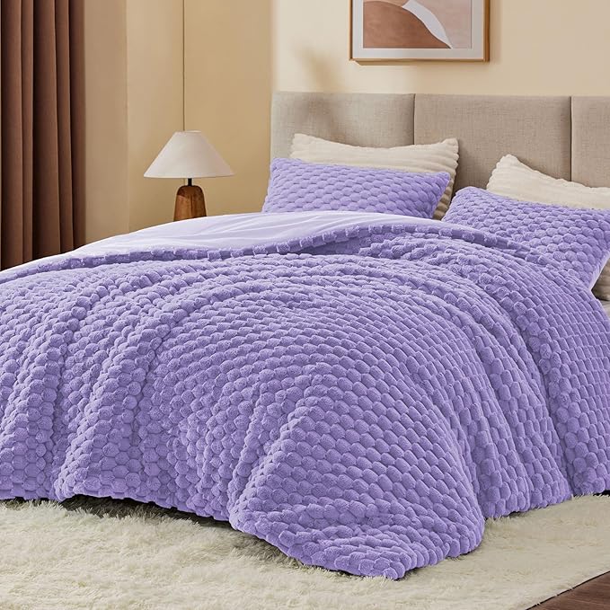 BEDELITE Fluffy Queen Comforter Set - Light Purple Fleece Soft Comforter for Queen Size Bed, Luxury Warm Bedding Set for Winter, Fuzzy Bed Set 3 Pieces (1 Comforter, 2 Pillowcases)