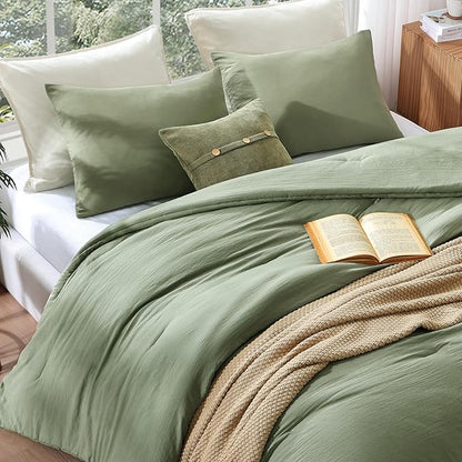 WRENSONGE Full Size Comforter Sets - 3 Pieces Green Comforter Prewashed Soft Lightweight for All Seasons, Fluffy Down Alternative Comforter Full Size with 2 Pillow Shams