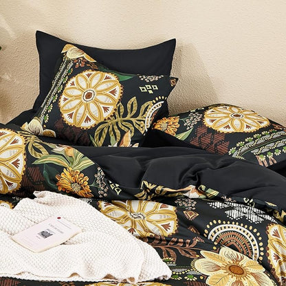 Wake In Cloud - Boho Comforter Set, Floral Farmhouse Botanical Western Style with Colorful Flowers and Tropical Leaves, Soft Lightweight Bedding, 3 Pieces, Amber Black, Full Size