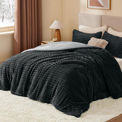BEDELITE Fleece Queen Comforter Set -Super Soft & Warm Fluffy Black Bedding, Luxury Fuzzy Heavy Bed Set for Winter with 2 Pillow Cases