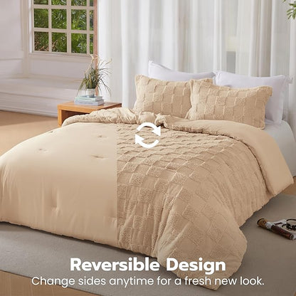 Joiedomi Tufted Full Size Comforter Set, 3 Pieces Brown Boho Full Bedding Set with 1 Plaid Geometric Comforter and 2 Pillow Shams, Checkered Bed in a Bag for All Seasons