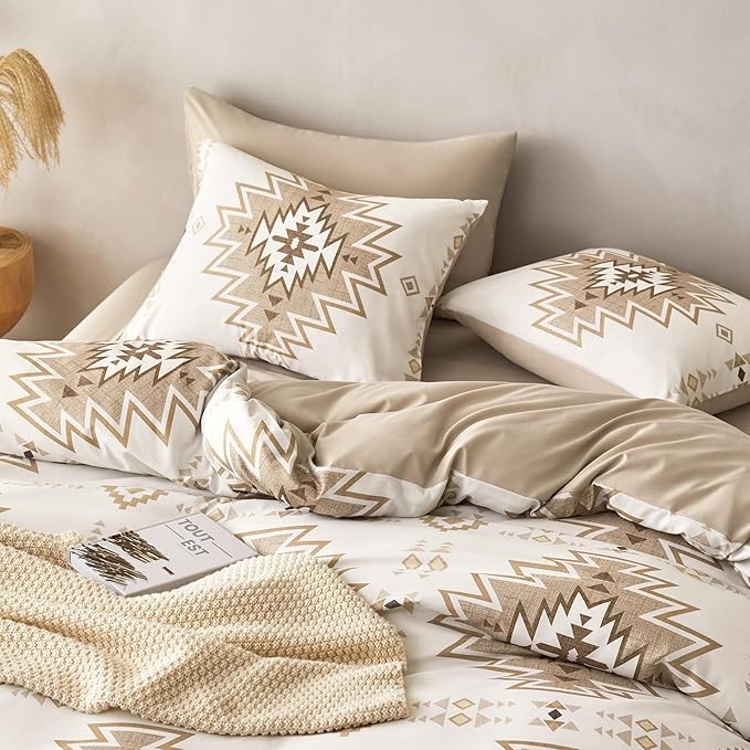 Wake In Cloud - Western Comforter Set, Boho Southwestern Rustic Farmhouse Style with Aztec Geometric Block Pattern, Soft Lightweight Bedding, 3 Pieces, Taupe Beige, Queen Size