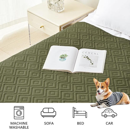 hyha Waterproof Dog Blanket, Soft Pet Bed Blankets, Waterproof Sofa Couch Cover for Dogs Washable, Reversible Pet Couch Covers for Sofa Furniture (68x82 Inch, Green/Navy Blue)