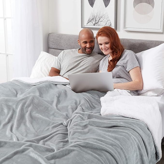 Genteele Sherpa Throw Blanket Super Soft Reversible Ultra Luxurious Plush Blanket, 60 x 80 inches, Silver/White
