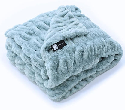 Minky Designs Glacier Glide Minky Blanket – Ultra Soft Faux Fur Throw Blanket for Couch, Bed & Home – Fluffy, Warm & Luxurious – Chic Collection (Large, 60x72)