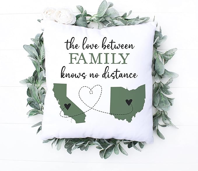 Personalized The Love Between Family Knows No Distance Pillow | Two State or Country Long Distance Family | Grandparents in Laws Moving Away Fathers Day Dad Grandpa