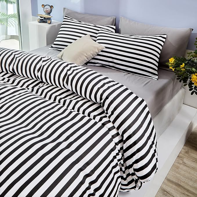 Karever White and Black Striped Comforter Set Full/Queen Soft Durable Striated Bedding Set Ticking Quilts for Girls Boys Hotel Quality