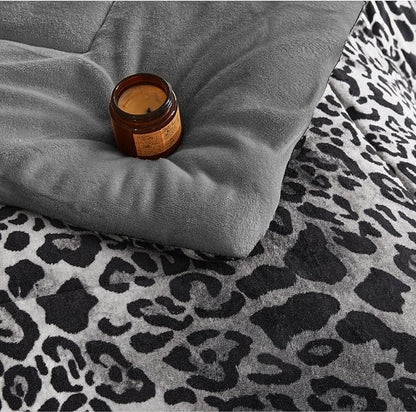 Petrichor Leopard Velvet Flannel Queen Comforter Set-Cheetah Print Western Blanket,Luxury Fuzzy Heavy Bedding Set, 3 Pieces Plush Winter Bed Set with Comforter (90"x104") & 2 Pillow Shams (20"x36")