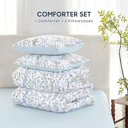 Wake In Cloud - Floral Comforter Set, Shabby Chic Cottage Garden Botanical Flower Style with Elegant Wildflower Pattern, Soft Lightweight Bedding, 3 Pieces, Blue White, Full Size