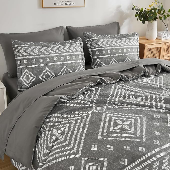 Yiran Boho Aztec Comforter Set Queen Size, Grey Comforter Bedding Set, 7 Piece Bed in a Bag, Soft Microfiber Bohemian Striped Complete Bedding Set with Sheets for All Season