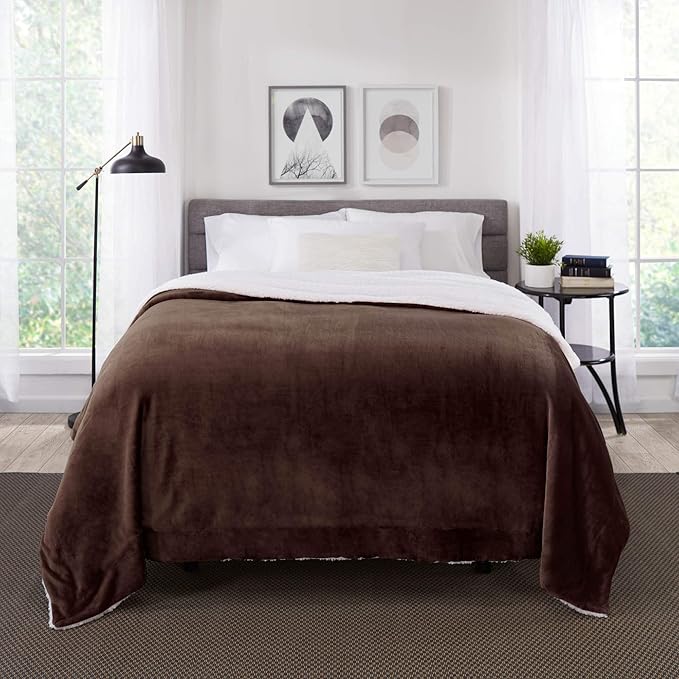 Genteele Sherpa Throw Blanket Super Soft Reversible Ultra Luxurious Plush Blanket, 102 x 90 inches, Brown/White