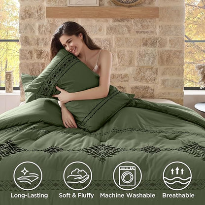 Embroidered Boho Comforter Set Queen Size, 3-Piece Western Shabby Chic Bedding Set - Fluffy Ultra Soft Microfiber with Intricate Design, Includes 1 Green Comforter(88"x88") & 2 Pillowcases