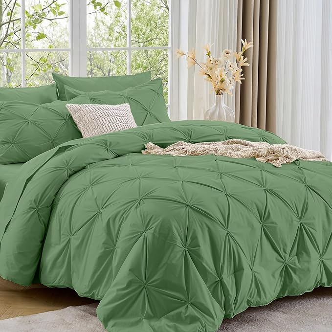 Sasttie California King Comforter Set, 7-Piece Bed in a Bag, Pintuck Bedding Sets for All Season, Includes Comforter, Flat Sheet, Fitted Sheet, Pillowcases and Pillowshams, Green