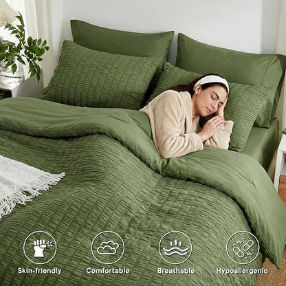 Zzlpp Twin Comforter Set 5 Pieces, Olive Green Seersucker Bed in a Bag with Comforter and Sheets, All Season Bedding Sets with 1 Comforter, 1 Pillow Sham, 1 Pillowcase, 1 Flat Sheet, 1 Fitted Sheet