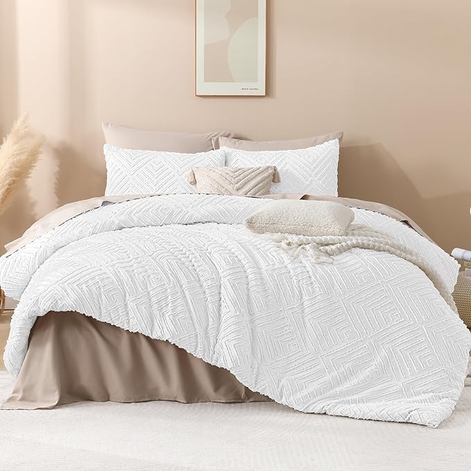 Andency White Oversized King Comforter 128''x120'', 3 Pieces White Soft Boho Bedding Set & Collections, All Season Farmhouse Tufted Fluffy Bed Set (1 Comforter, 2 Pillowcases)