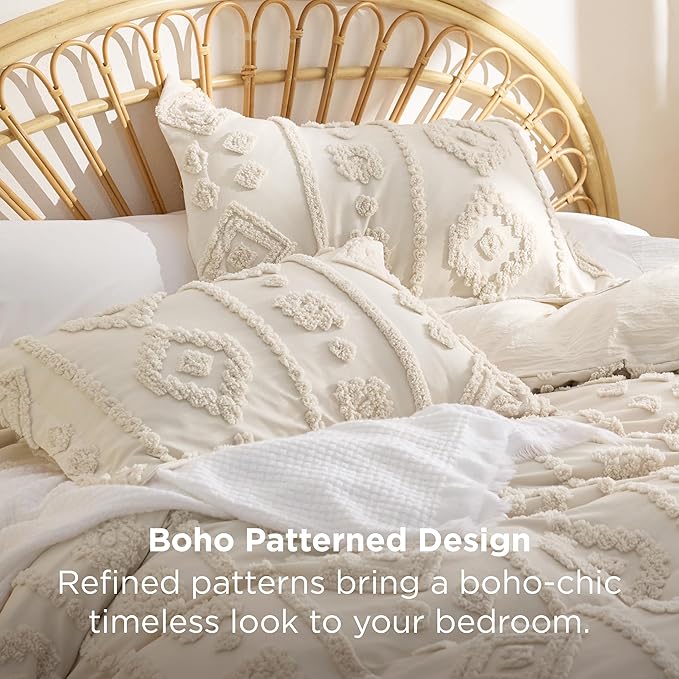 Bedsure Boho Tufted Beige Comforter Set Queen Size, GentleSoft™ 3 Pieces Boho Farmhouse Decor Bedding, Exquisite Shabby Chic Bedding for All Seasons, 1 Bed Comforter, 2 Pillow Shams, 90x90 Inches