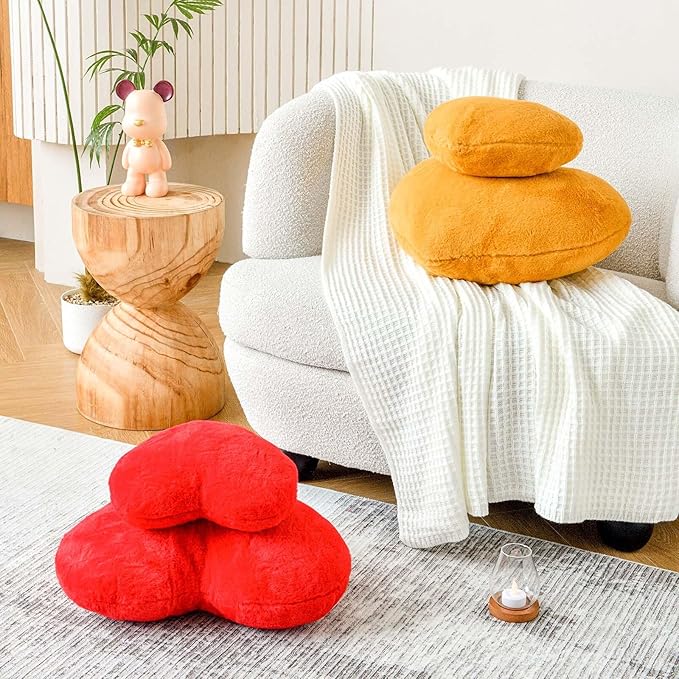 Red Heart Pillows, Cute Heart Decorative Pillow, Heart Shaped Throw Pillows for Bed, Faux Rabbit Fur Plush Hoom Decor Pillow Cushion for Chair Sofa Living Room (Large-19.6"x15.7")