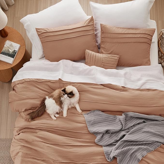 Bedsure King Comforter Set - 4 Pieces Pinch Pleat Bed Set, Taupe Boho Bedding for All Season, 1 Soft Comforter, 2 Pillowcases, 1 Decorative Pillow