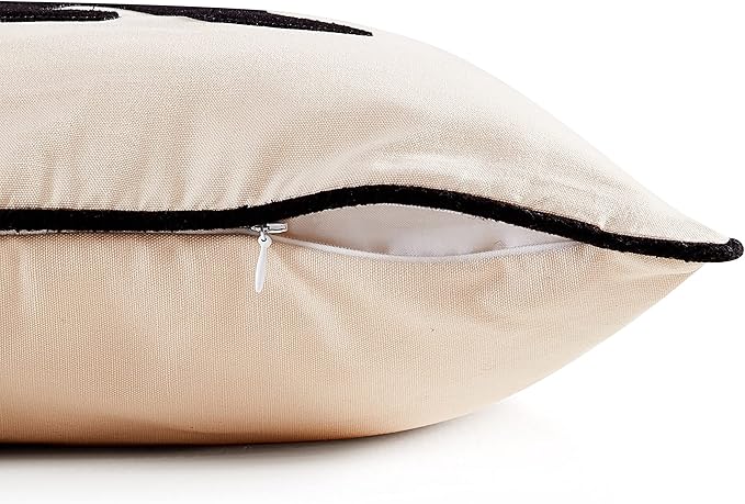 Eddie Bauer Home Throw Pillow with Zipper Closure, Perfect Luxurious Bedding Set for Bed or Sofa, 16" x 20", Bear Twill Black