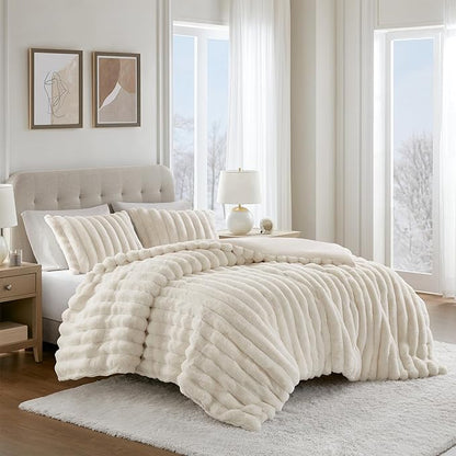 Madison Park Jasmine King Comforter Set, Luxurious Reversible Faux Fur Plush Ribbed Velvet Bedding, Fuzzy Thick Warm Winter Comforter, Super Soft Fluffy 3-Piece Set Ivory