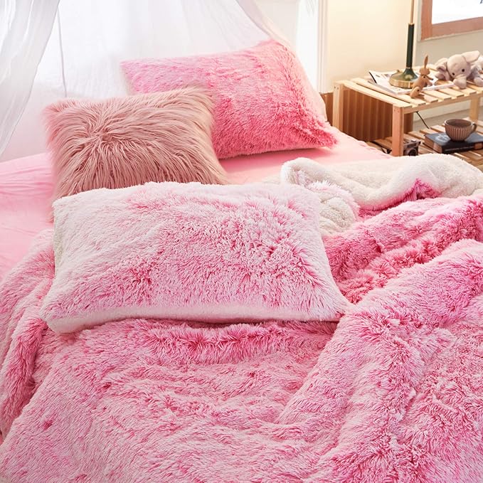 Luxury Faux Fur Shaggy Fluffy Comforter Set Full/Queen Size Mixed Blush Pink and White Long Hair, 3 Pieces Plush Flannel Sherpa Backing Reversible Soft Microfiber Bedding Set Super Warm for Winter