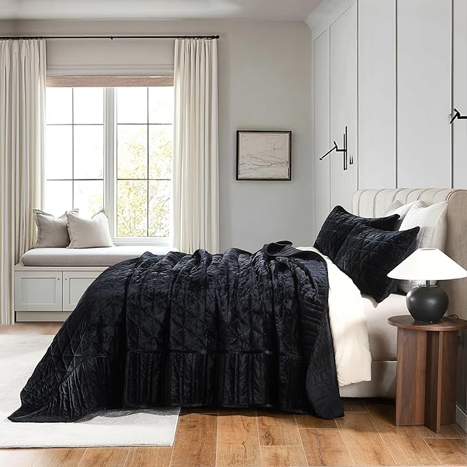 Homzard Velvet California King Size Quilt, Black Comforter Set Bedding Set (118”*106”) with 2 Pillow Shams, Patchwork Bedspread Set, All Season Bedding Coverlet 3 Piece
