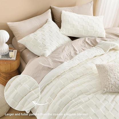 Litanika Fluffy Twin Size Comforter Set Cream, 3 Pieces Warm Sherpa Fleece Winter Bedding Set, Jacquard Checkered Plush Fuzzy Bed Set(1 Comforter, 2 Pillowcases)