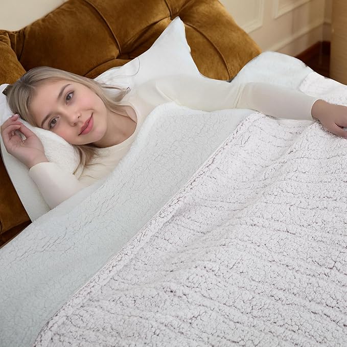 Electric Heated Blanket Full Size 72"×84" with 9 Heating Levels & 1-10Hs Auto Off，Double Sided Plush Sherpa, Energy Efficient, Machine Washable, for Couch & Bed, Light Gradient Purple
