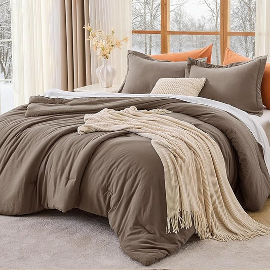 MUXHOMO Full Comforter Sets, All Season Ultra Soft Down Alternative Bedding - 3 Piece Lightweight Bed Set Includes 1 Comforter (82"x86") and 2 Pillow Shams (20"x26"), Brown