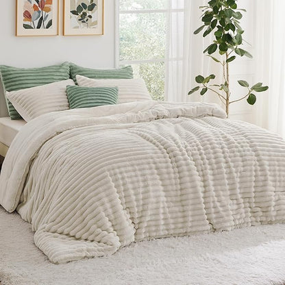 Bedsure Twin/Twin XL Comforter Set - GentleSoft™ 2 Pieces Fluffy Double-Side Fleece Comforter Set, Cozy Striped Room Decor Aesthetic, Luxury Linen Twin Bedding with 1 Pillowcase, 68x88 Inches