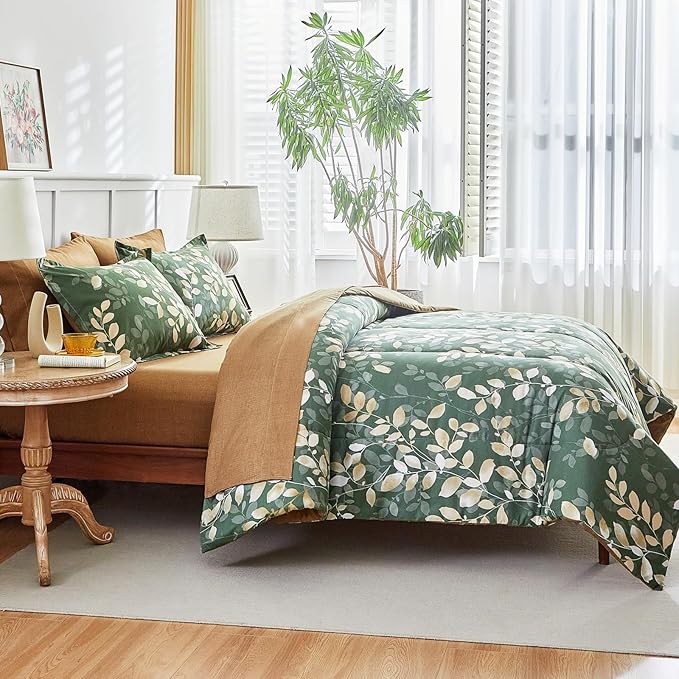 AIKASY 7-Piece Comforter Set Bed in a Bag, Queen Size, Green Leaf Pattern - Bedding Set with Comforter, Pillow Shams, Fitted Sheet, and Pillowcases - Soft and Cozy All-Season Bedding (Green)