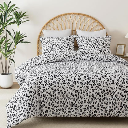 Caressma White Leopard Print Comforter Set, Queen Size 3 Pieces for All Seasons, Untamed Wilderness Style Comforter with Pillowshams, Ultra Soft Microfiber