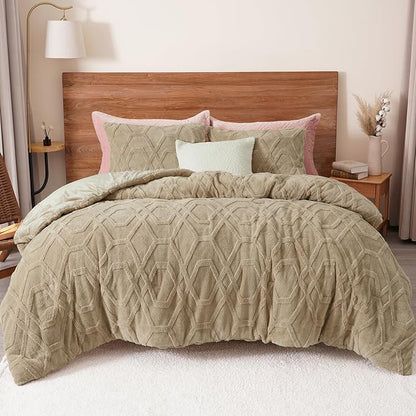 PHF Warm Sherpa Fleece Twin Comforter Set, 3D Tufted Fluffy Khaki Bedding for Winter, Soft 2 Pieces Shaggy Bed Set, 1 Comforter (68"x90") and 1 Pillowcase (20"x26")