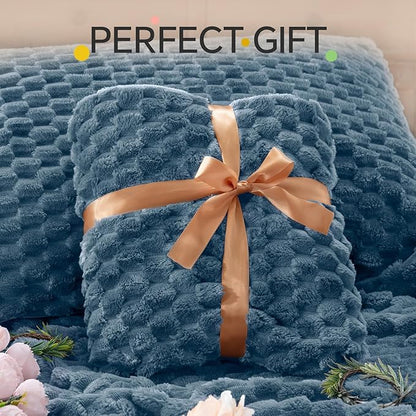 BEDELITE Fluffy Twin Comforter Set - Blue Fog Fleece Soft Comforter for Twin Size Bed, Luxury Warm Bedding Set for Winter, Fuzzy Bed Set 2 Pieces (1 Comforter, 1 Pillowcase)