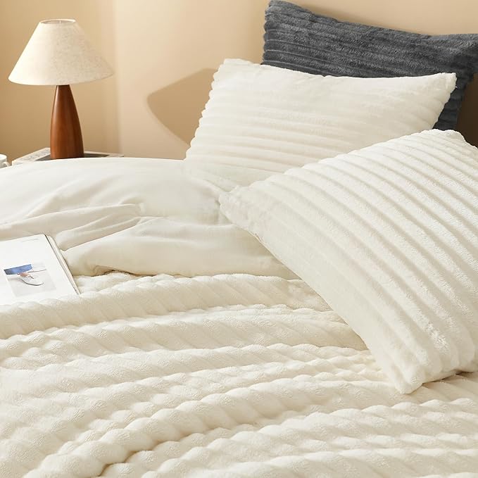 Andency Fleece Queen Comforter Set, 3 Pieces Beige Comforter Set for Queen Size Bed, Soft Warm Fluffy Fuzzy Cream Bedding Set for Winter (1 Comforter & 2 Pillowcases)