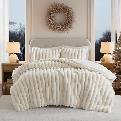 Madison Park Jasmine King Comforter Set, Luxurious Reversible Faux Fur Plush Ribbed Velvet Bedding, Fuzzy Thick Warm Winter Comforter, Super Soft Fluffy 3-Piece Set Ivory