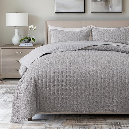 Soul & Lane Gray Whisper Cotton Quilt Set - King Size with 2 Shams, Geometric Quilted Comforter, Lightweight Modern Diamond Bedspread in Grey Tones, Diamond Stitched Bedding