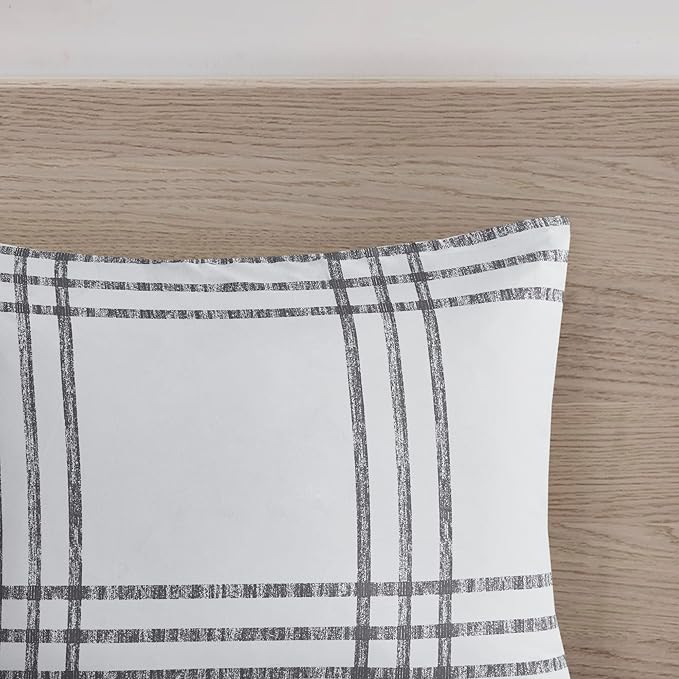 Intelligent Design Pike Reversible Comforter Set, Cottage Plaid Print, Modern Cabin Lifestyle, Down Alternative, All Season Bedding with Matching Sham, Twin/Twin XL White/Grey 2 Piece