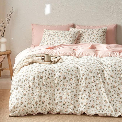Wake In Cloud - Floral Comforter Set, Coquette Cottagecore Aesthetic Flower Shabby Chic Pattern for Women Teen Girls, Soft Lightweight Bedding, 3 Pieces, Peach Blush, Full Size