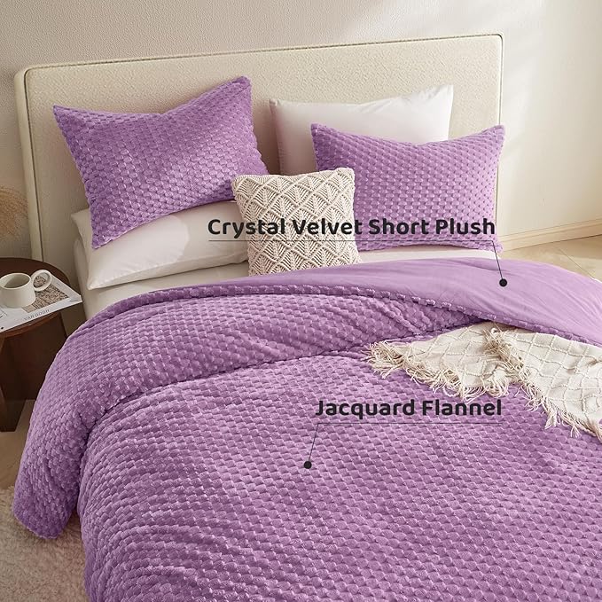 Petrichor Fluffy Queen Comforter Set - Ultra-Soft Lavender Flannel Thick Comforter for Queen Bed, Luxury Warm Bedding Set for Winter & Fall, Cozy Fuzzy Bed Set 3 Pieces (1 Comforter & 2 Pillowcases)