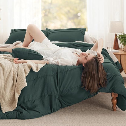Bedsure California King Comforter Set - 4 Pieces Pinch Pleat Bed Set, Emerald Green Boho Bedding for All Season, 1 Soft Comforter, 2 Pillowcases, 1 Decorative Pillow