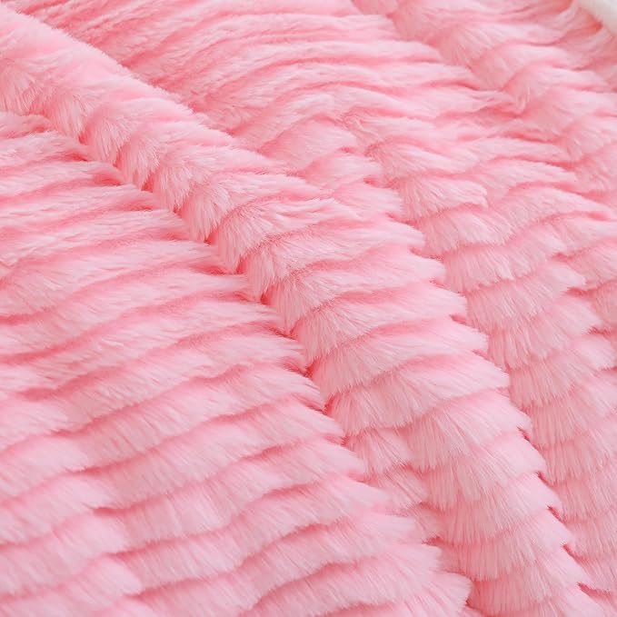YIKUSH Twin Comforter Set Fluffy Pink Twin Size Bed Set Faux Rabbit Fur Fluffy Shaggy Furry Winter Bedding Ultra Soft Plush and Warm All Season 1 Comforter with 1 Pillow Cases (Twin Pink)